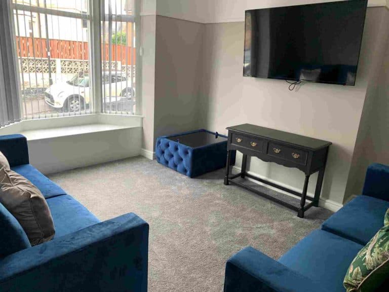 sheffield sydney road sydneyroad student accommodation university rental house living room 78 min 11zon